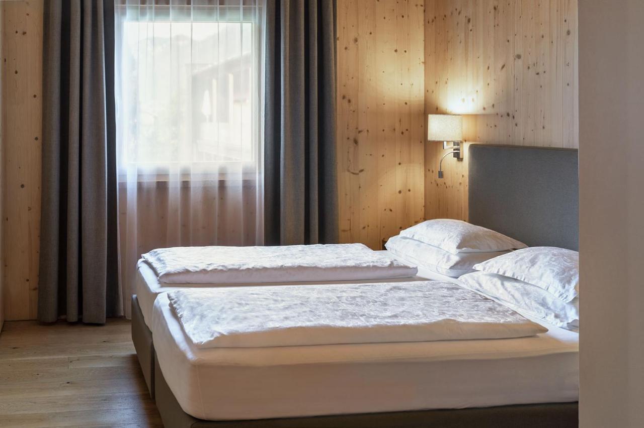 Natuerlich Hell. Aparthotel & Camping Fügen Екстериор снимка