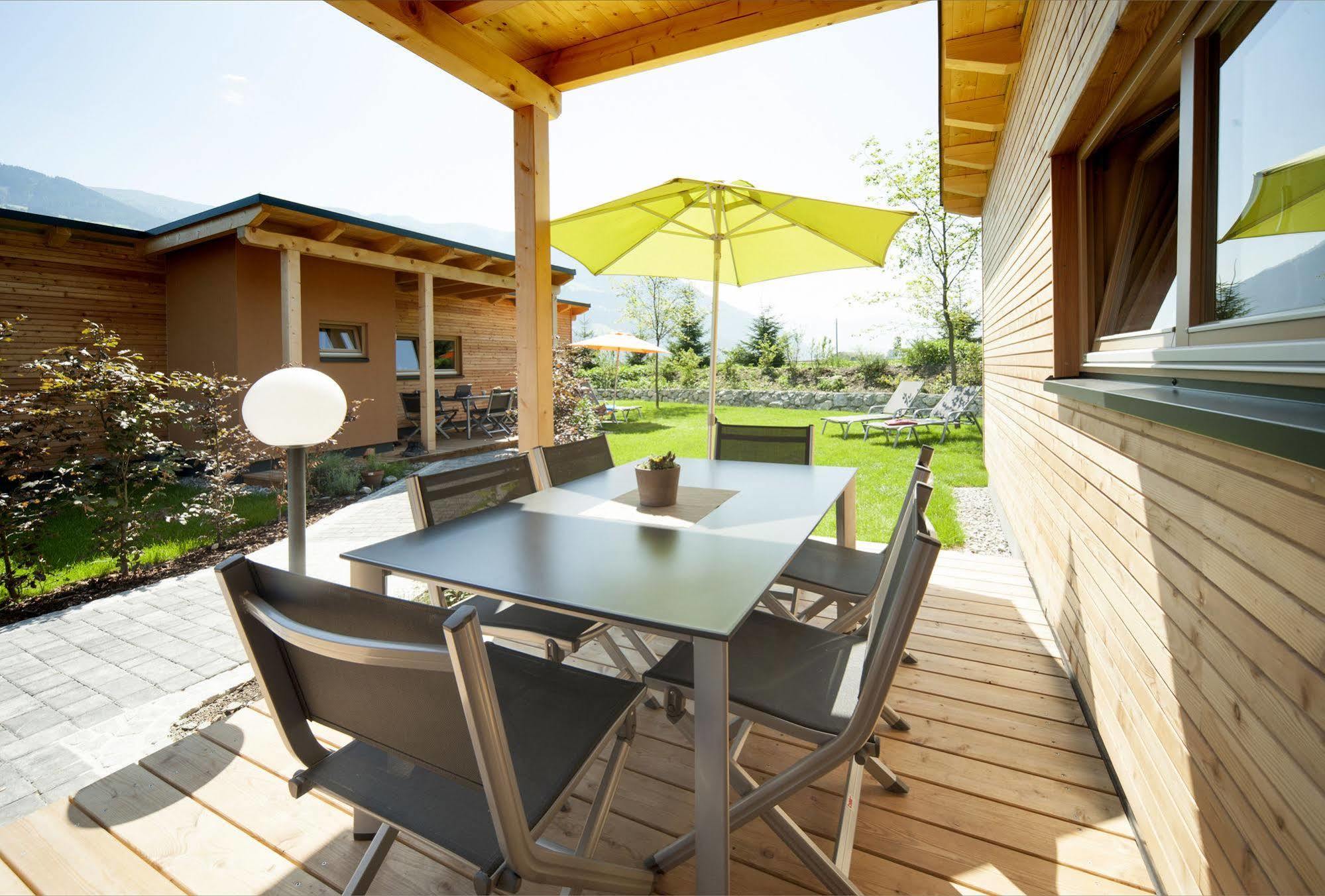 Natuerlich Hell. Aparthotel & Camping Fügen Екстериор снимка